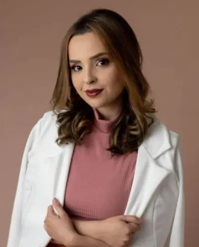 Kenzawin Pereira em seu consultório